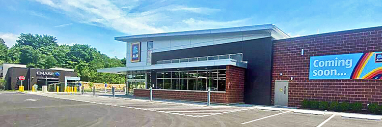Horvath, Tremblay, Hare, Nadler and Bernardini of Horvath & Tremblay<br> sells three retail properties in New England for $20.2 million